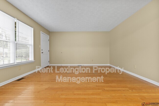 Building Photo - 531 Bell Pl Dr
