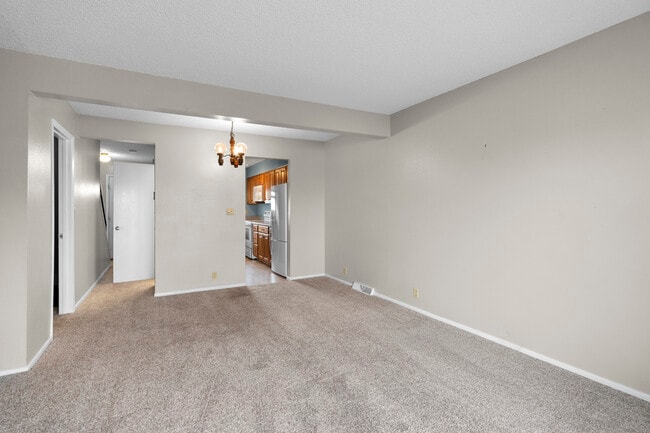 Building Photo - 2711 St Francis Dr
