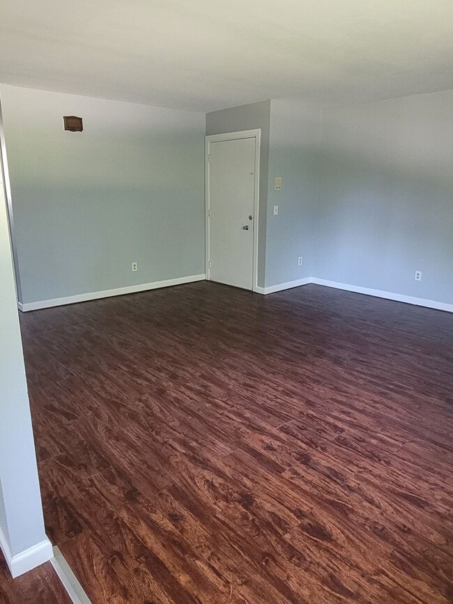 Building Photo - 3225 Ramond St