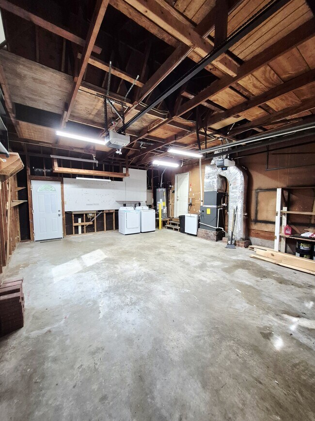 Building Photo - 97 Waterview Dr