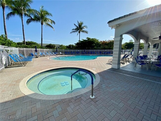 Building Photo - 8151 Pacific Beach Dr