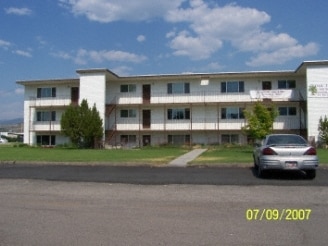 Primary Photo - Oak Tree Apartment
