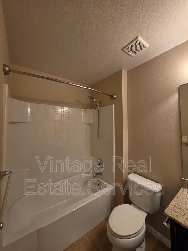 Building Photo - 9209 English Oaks Ln