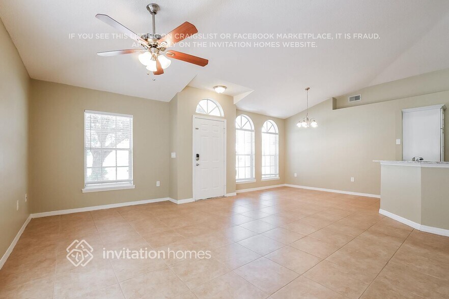 Building Photo - 6948 Long Needle Ct