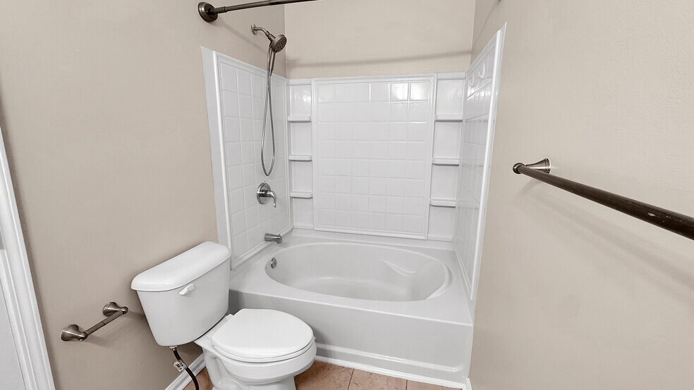 Building Photo - 3389 Hidden Cove Cir