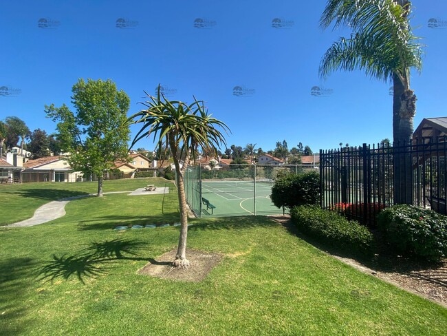 Building Photo - Updated 3BD/2BA with Air Conditioning
