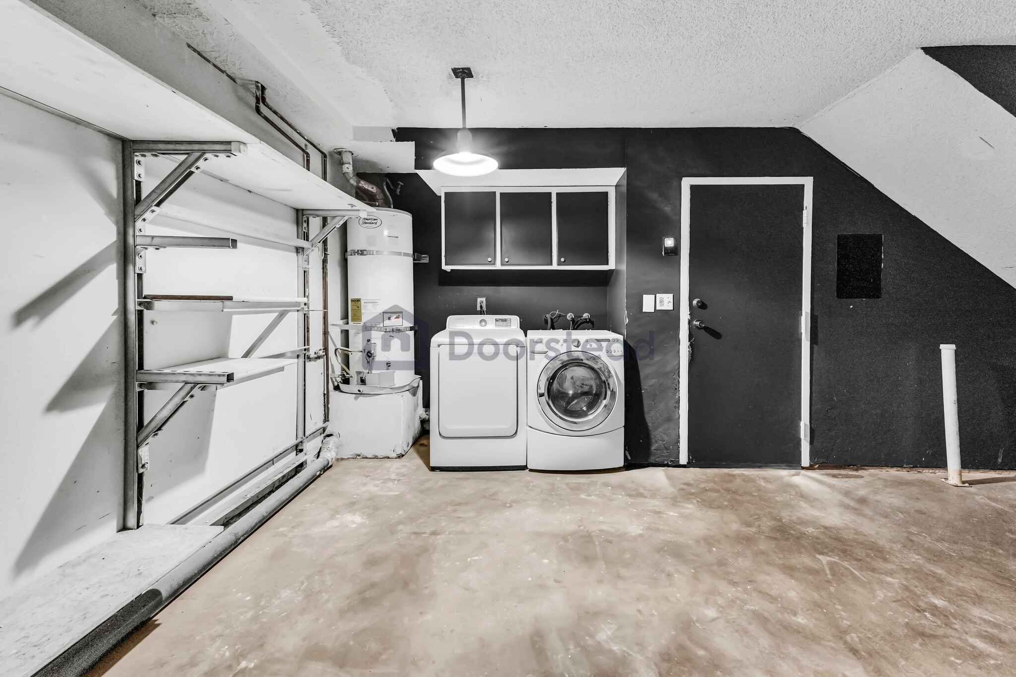 Building Photo - 15555 Nordhoff St