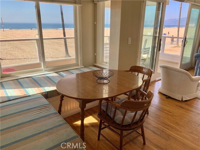 Building Photo - 3003 Ocean Front Walk