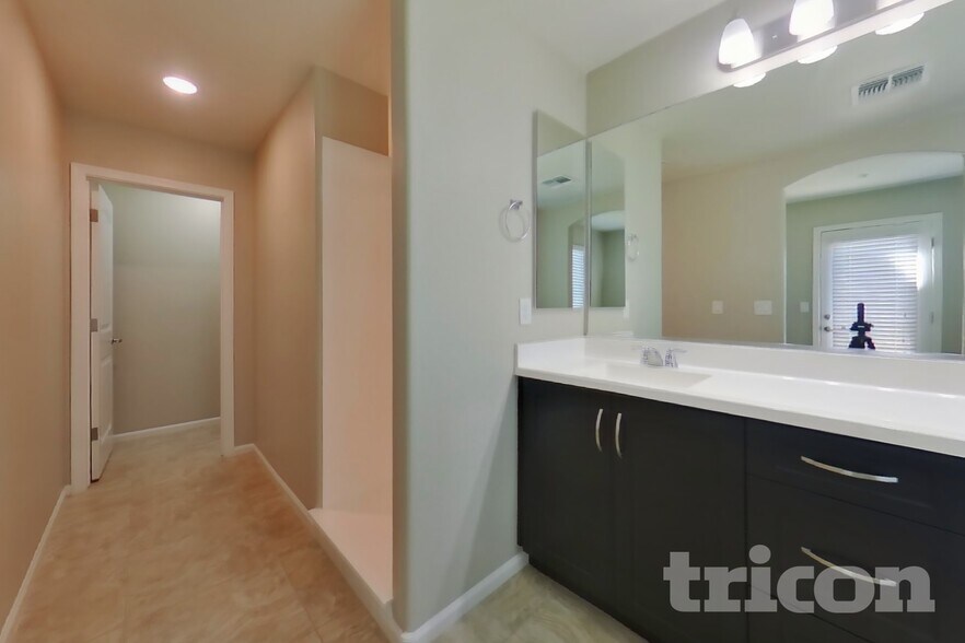 Building Photo - 12586 W Mazatzal Dr