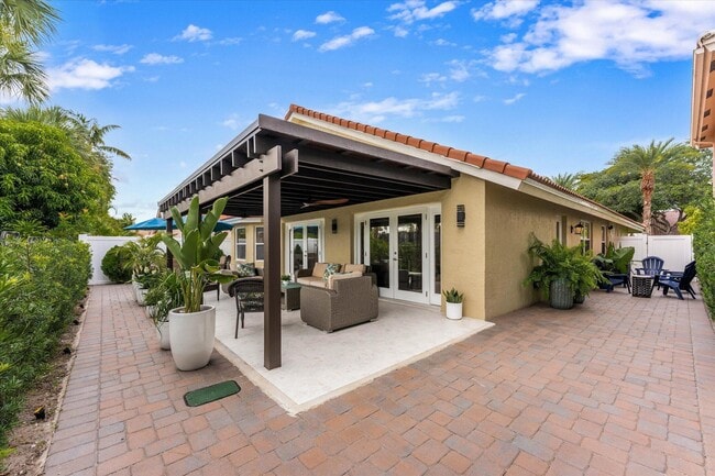 Building Photo - 10112 Aqua Vista Way