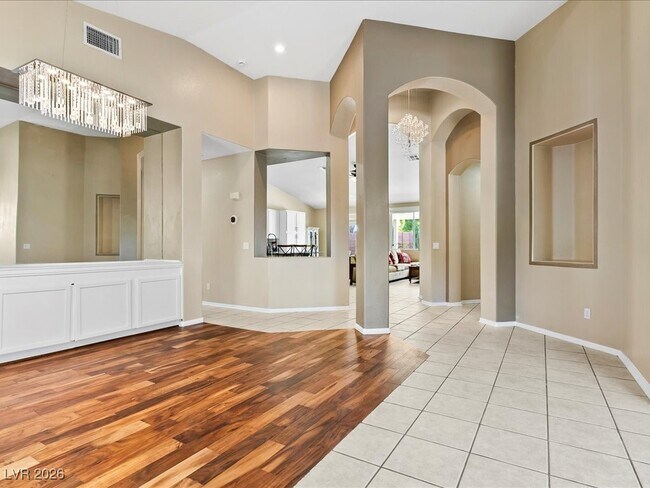 Building Photo - 2547 Serenity Hollow Dr