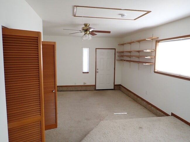 Building Photo - Charming 3 Bedroom Downtown Puyallup Home
