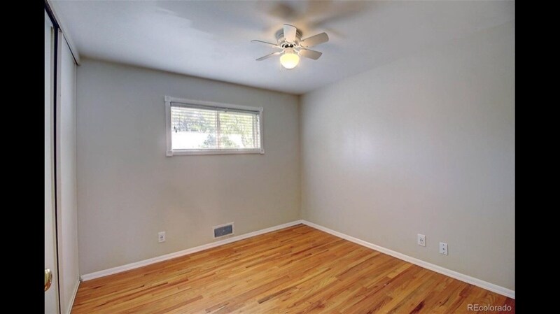 Building Photo - 1385 Salem St