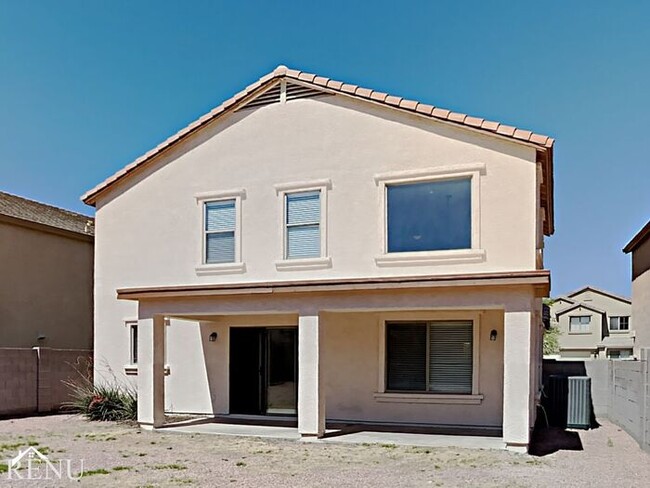 Building Photo - 1083 W Desert Basin Dr