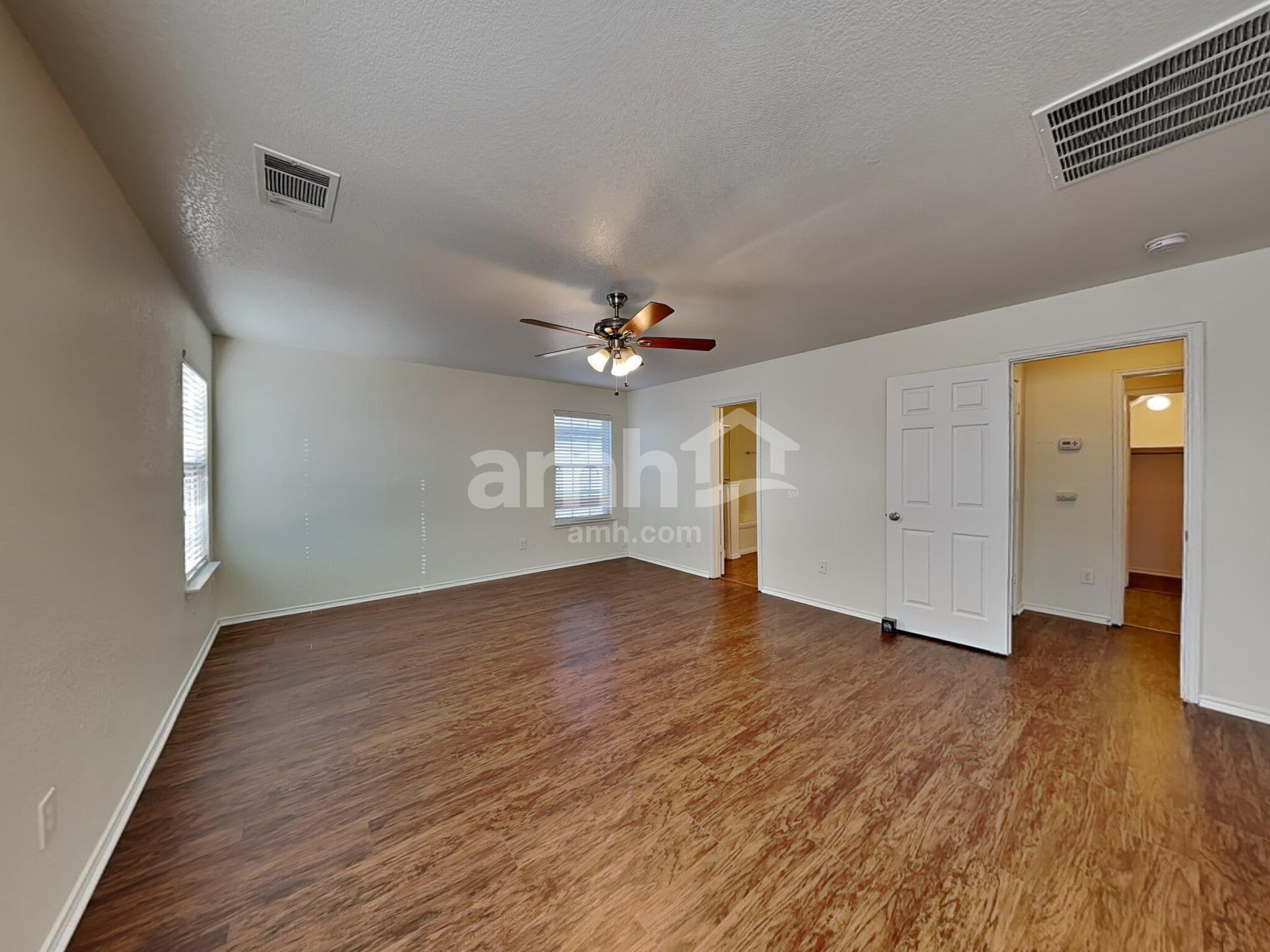 Building Photo - 2203 Terrell Dr