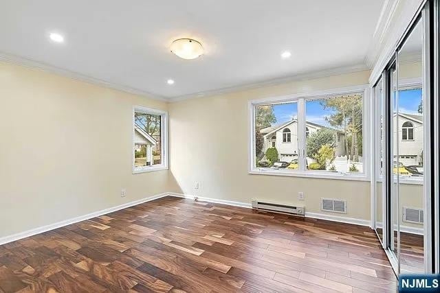 Building Photo - 24 Irving Ave