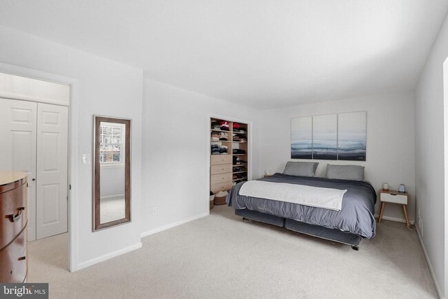 Building Photo - 2207 Victor Ct