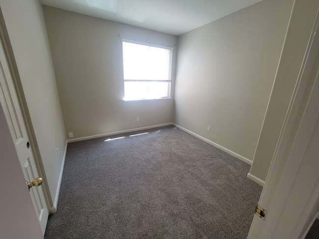 Building Photo - 8624 Banton Cir