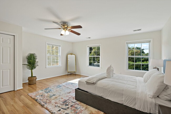 Building Photo - 6505 Columbia Pike