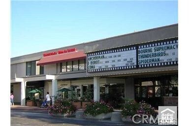 Building Photo - 30 Pinewood