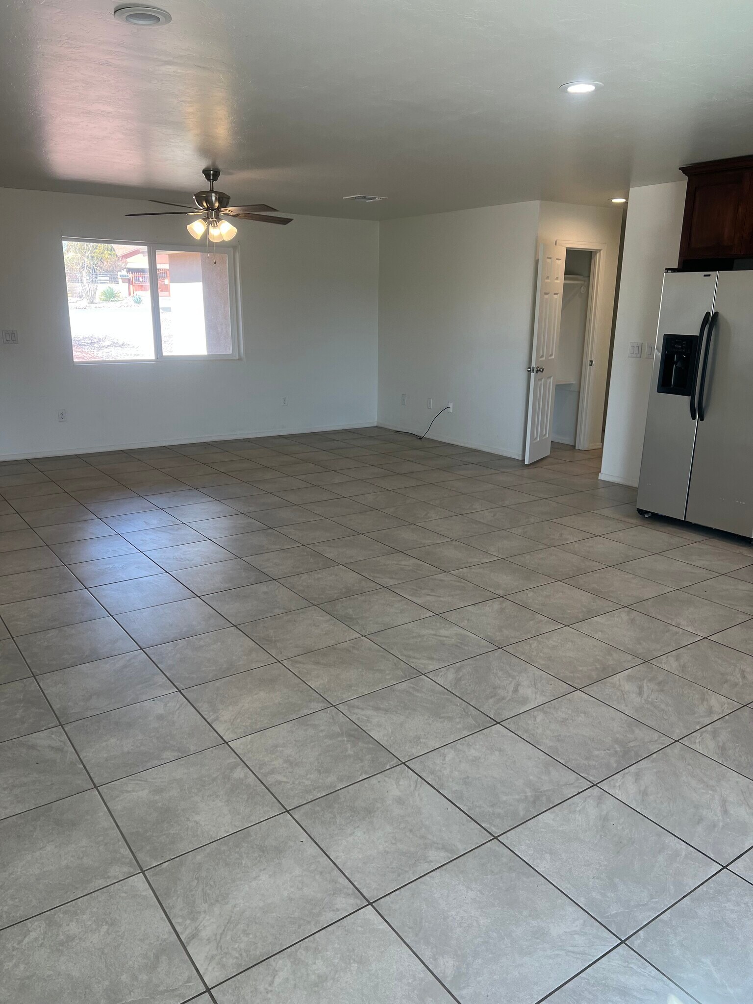 Building Photo - 1176 Menta Ct