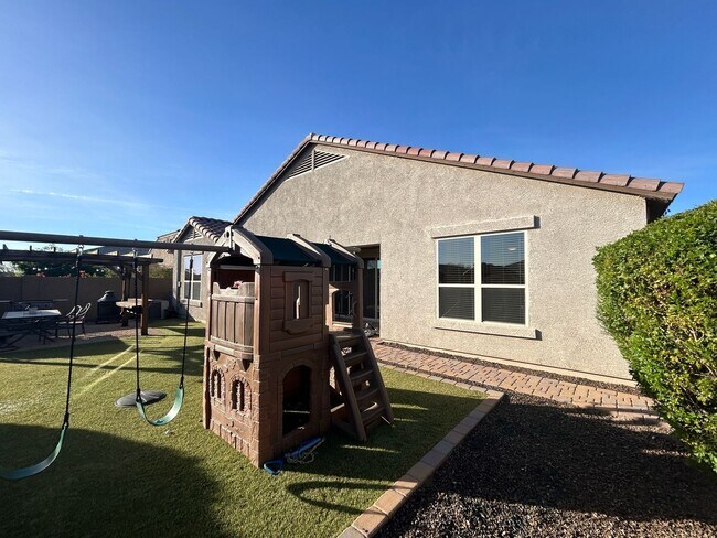 Building Photo - 26105 N 137th Ln