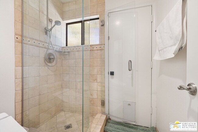 Building Photo - 40563 Desert Creek Ln