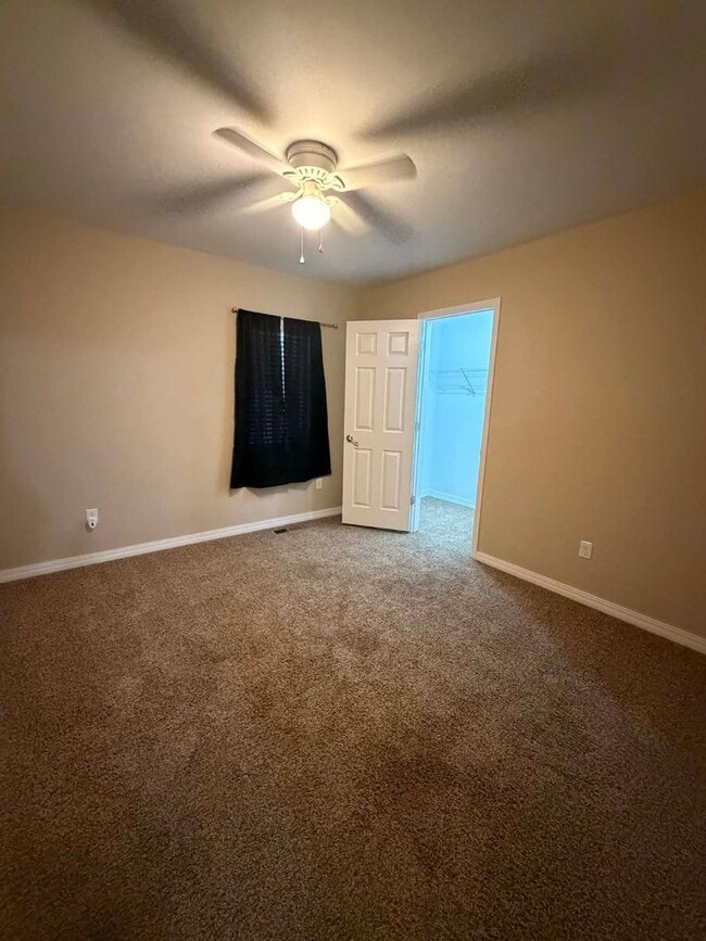 Building Photo - MOVE IN SPECIAL: HALF OFF FIRST MONTH RENT!! BEAUTIFUL 4 BEDROOMS/ 2.5 BATHROOMS ON 1 FULL ACRE I...