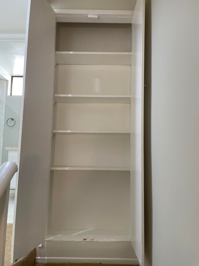 Building Photo - 4416 Fulton Ave