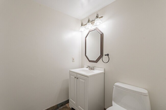 Building Photo - Coming Soon! 4 bed, 3.5 bath with a beautiful pool & views! No HOA - Available 02/01/2026