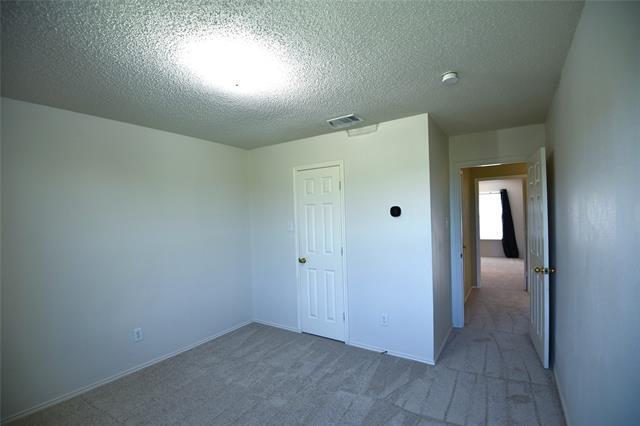Building Photo - 3921 Lakeside Dr
