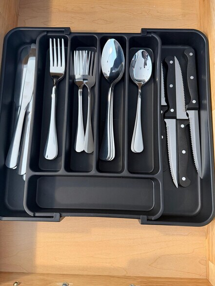 Building Photo - 1118 Spruce St