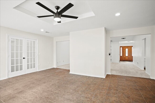 Building Photo - 2309 Lawndale Dr