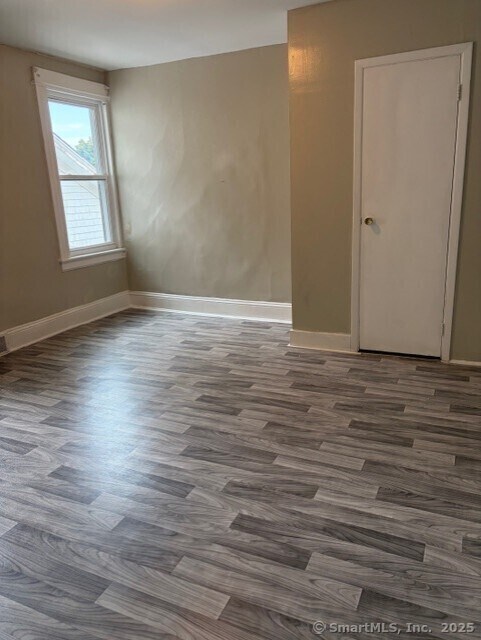 Building Photo - 208 Fairview Ave
