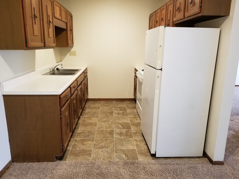 Building Photo - 3020 Regency Ct