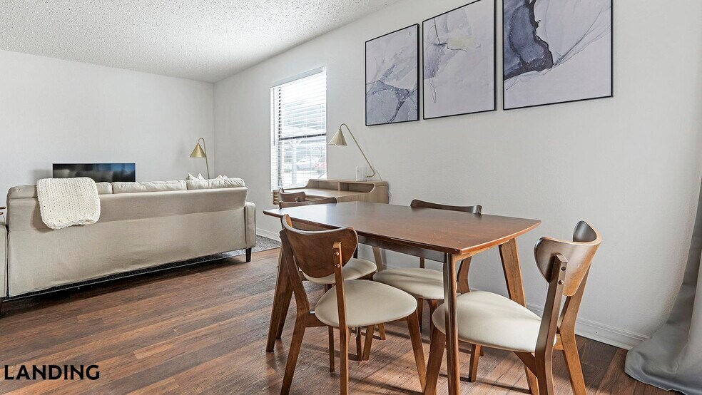 Building Photo - 1071 Clayton Ln