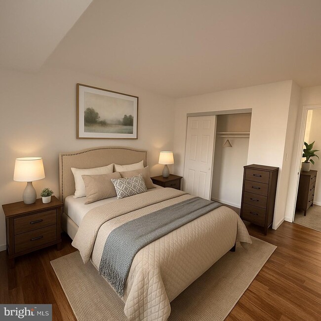 Building Photo - 222 Echelon Rd