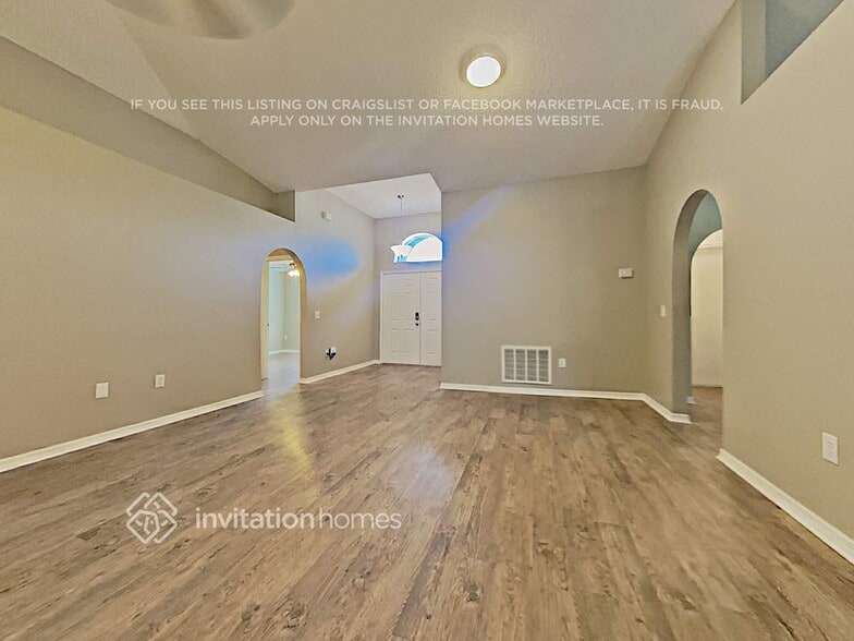 Building Photo - 623 Glenfield Ct