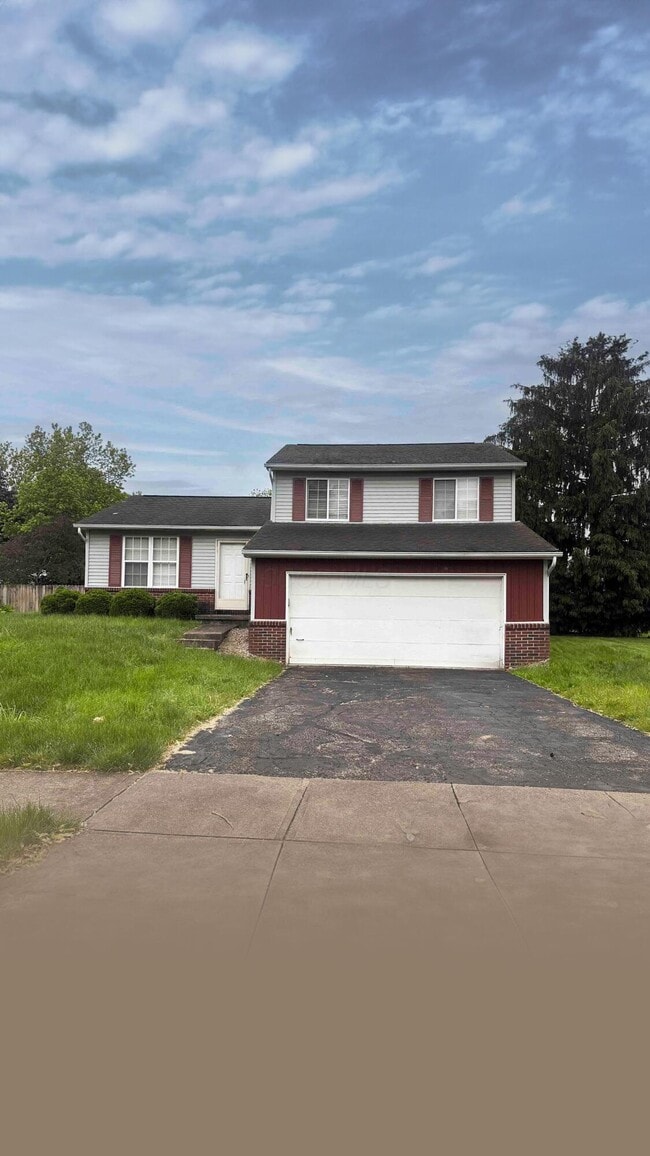 Building Photo - 7947 Schoolside Dr