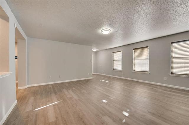 Building Photo - 510 Burleson St