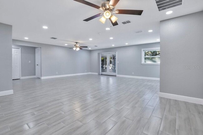 Building Photo - 6616 Blanche Ct