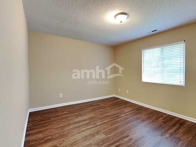 Building Photo - 5710 Waterpoint Dr