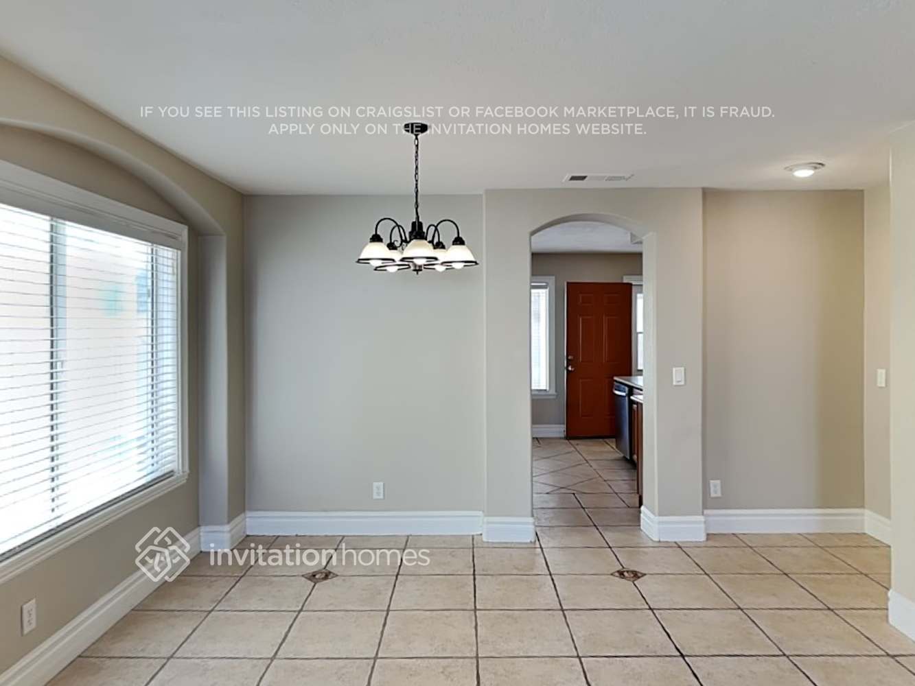 Building Photo - 9425 Deer Lodge Ln