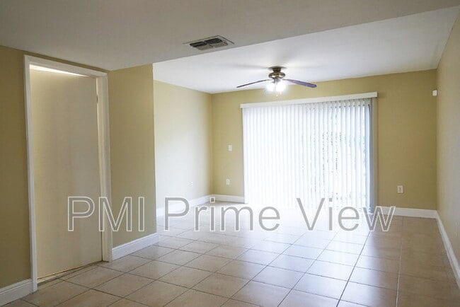 Building Photo - 3845 NW 90th Ave