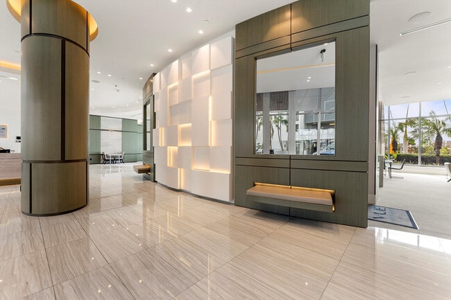 Building Photo - 1155 N Gulfstream Ave