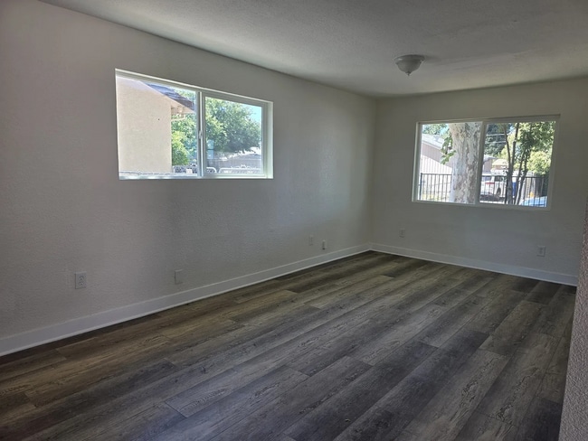 Building Photo - 3200 34th Ave