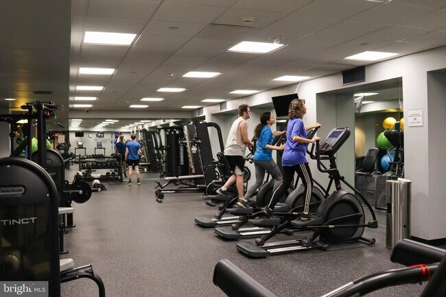 Building Photo - 2601 Pennsylvania Ave