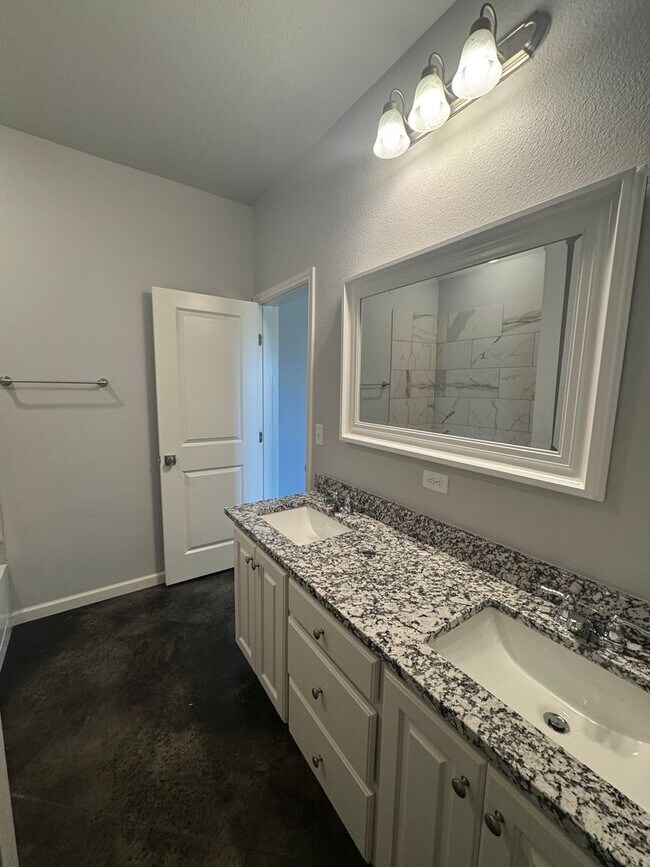 Building Photo - New built located in Beacon Pointe area!!!...