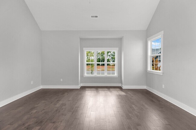 Building Photo - Luxury Craftsman Home in Monrovia Springs