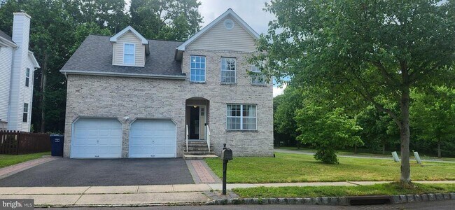 Building Photo - 2 Marchesi Dr